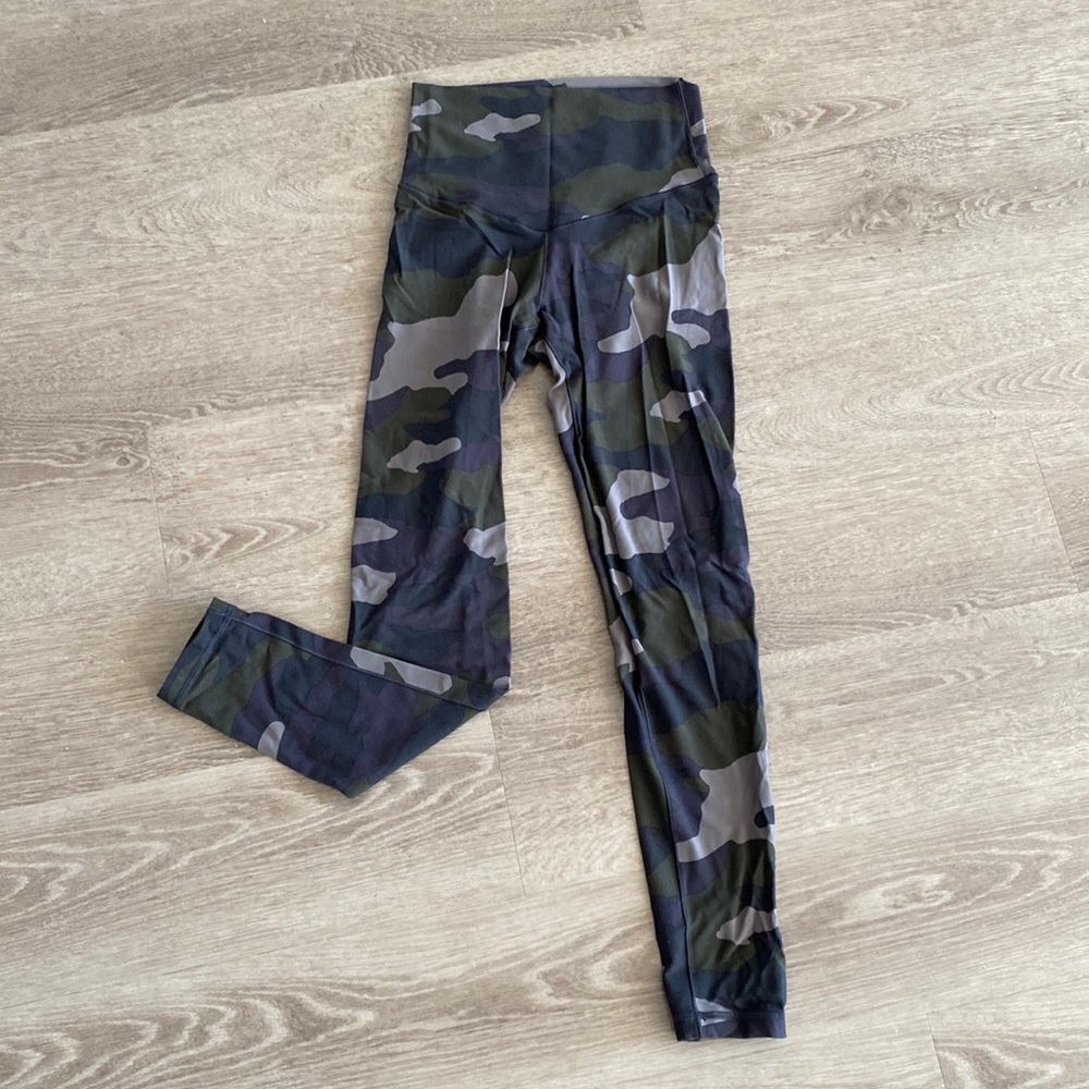 Camo leggings